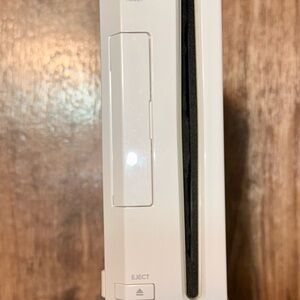 Nintendo Sleek White Console